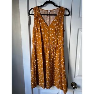 Old navy V neck floral dress size L